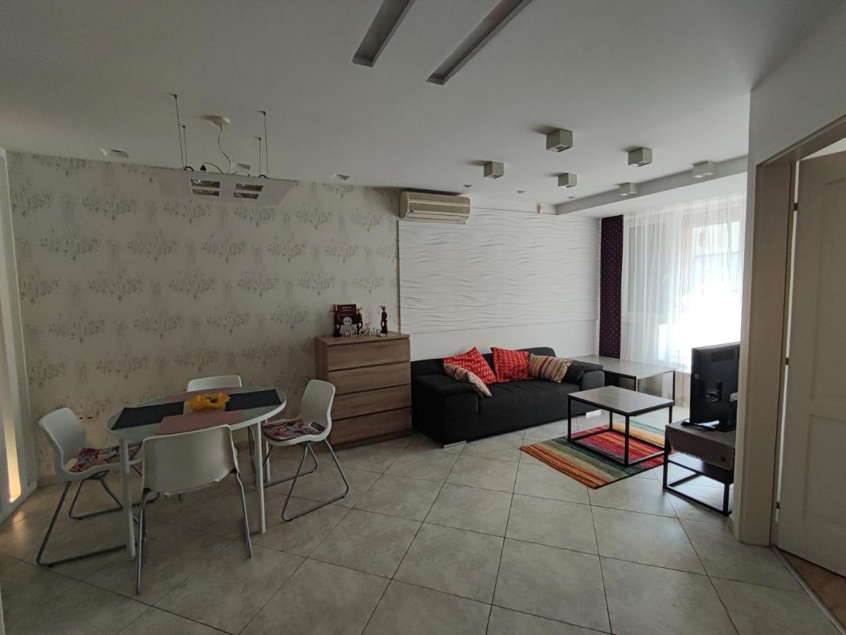 City Center Apartman Zalaegerszeg Exteriör bild